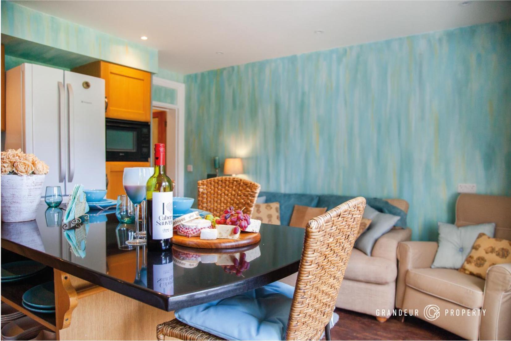 The Gardenside Apartment By Grandeur Property Борнмът Екстериор снимка