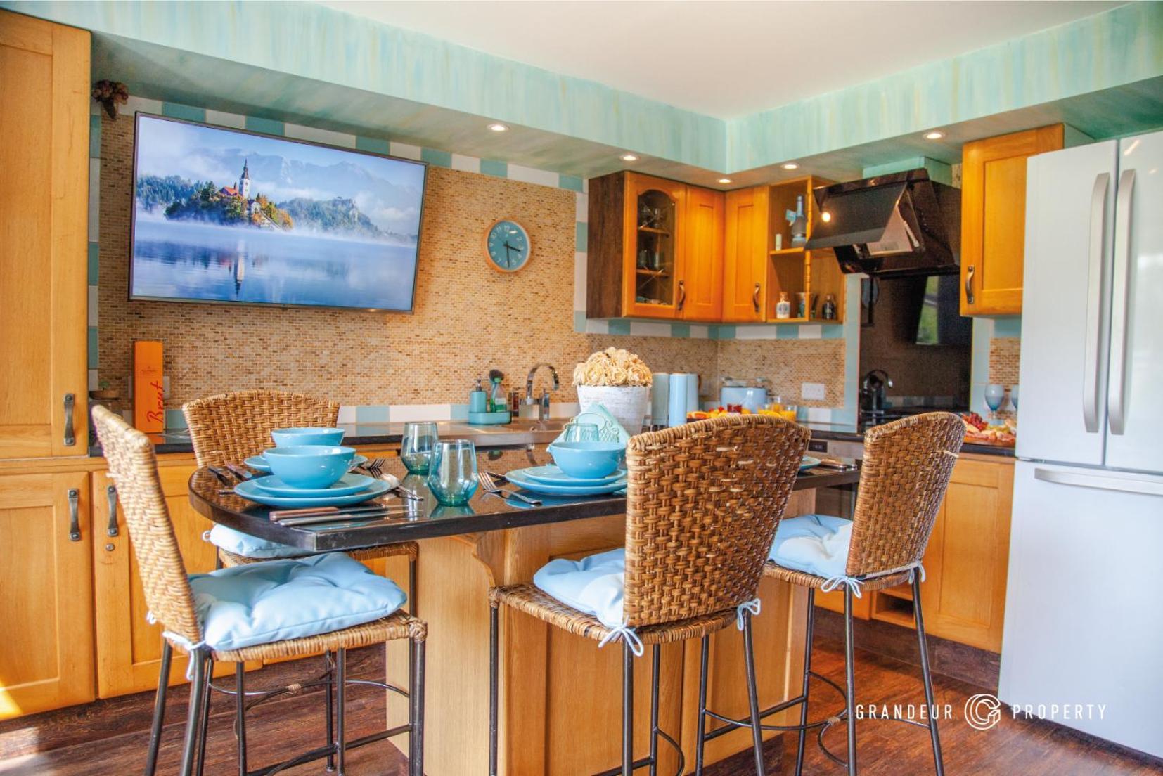 The Gardenside Apartment By Grandeur Property Борнмът Екстериор снимка